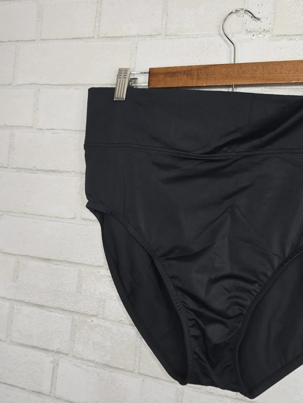 Trimshaper black bikini bottoms
